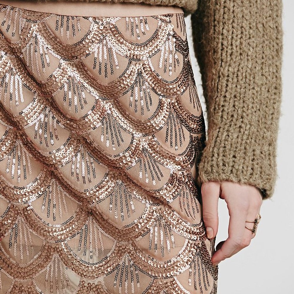 NEW FREE PEOPLE SCALLOP EMBELLISHED SKIRT XS, S, M - Picture 2 of 5